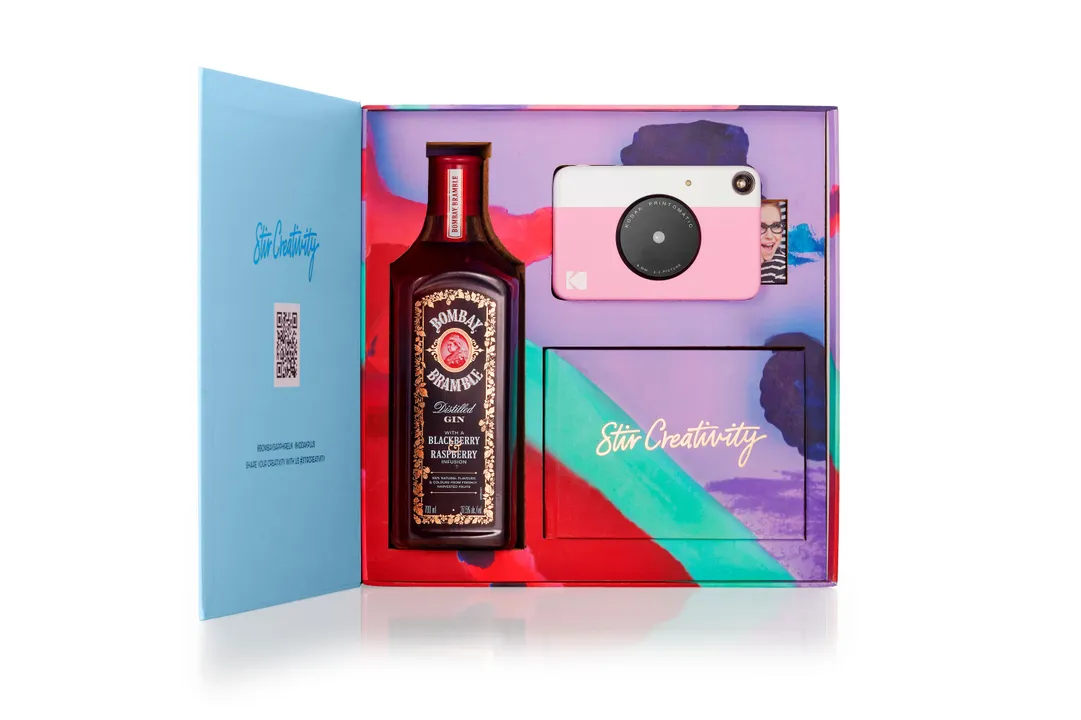 GIVE THE GIFT OF CREATIVITY WITH THE EXCLUSIVE BOMBAY SAPPHIRE X KODAK PRINTOMATIC ‘CREATE &amp; CAPTURE’ KITS 