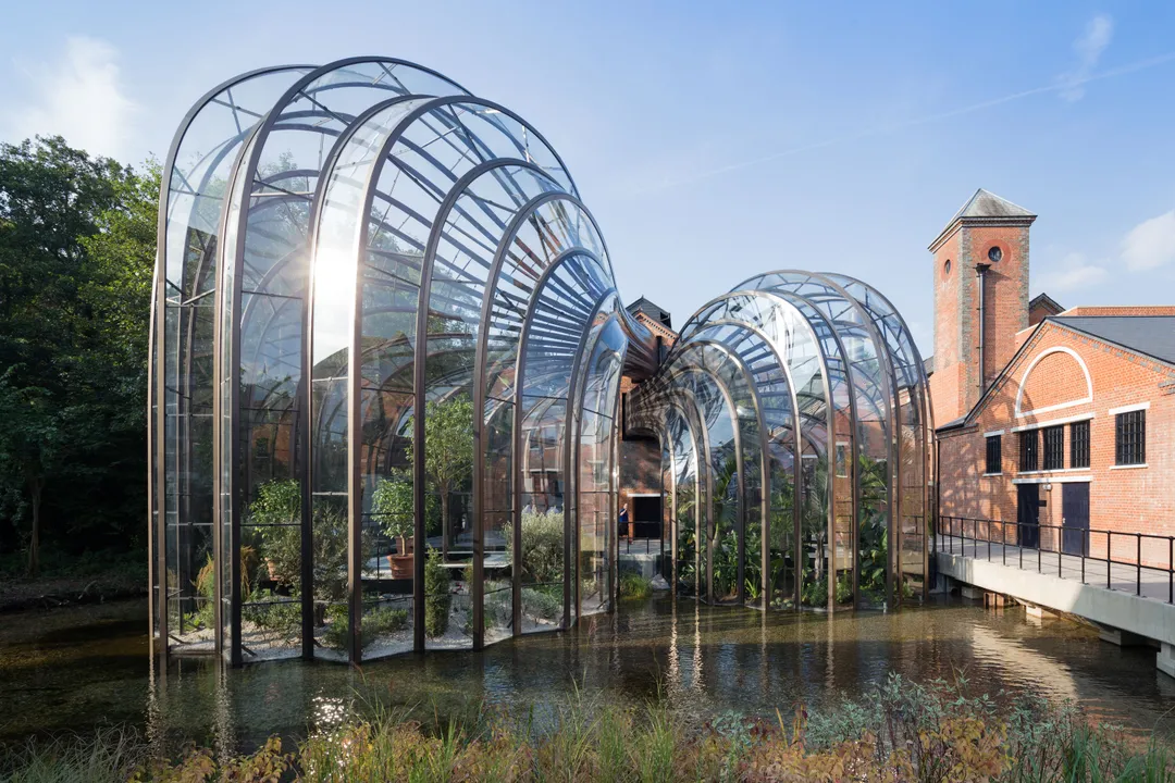 BOMBAY SAPPHIRE® DISTILLERY CELEBRATES DECADE AT HISTORIC LAVERSTOKE MILL