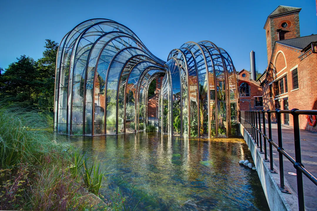 BOMBAY SAPPHIRE® DISTILLERY CELEBRATES DECADE AT HISTORIC LAVERSTOKE MILL