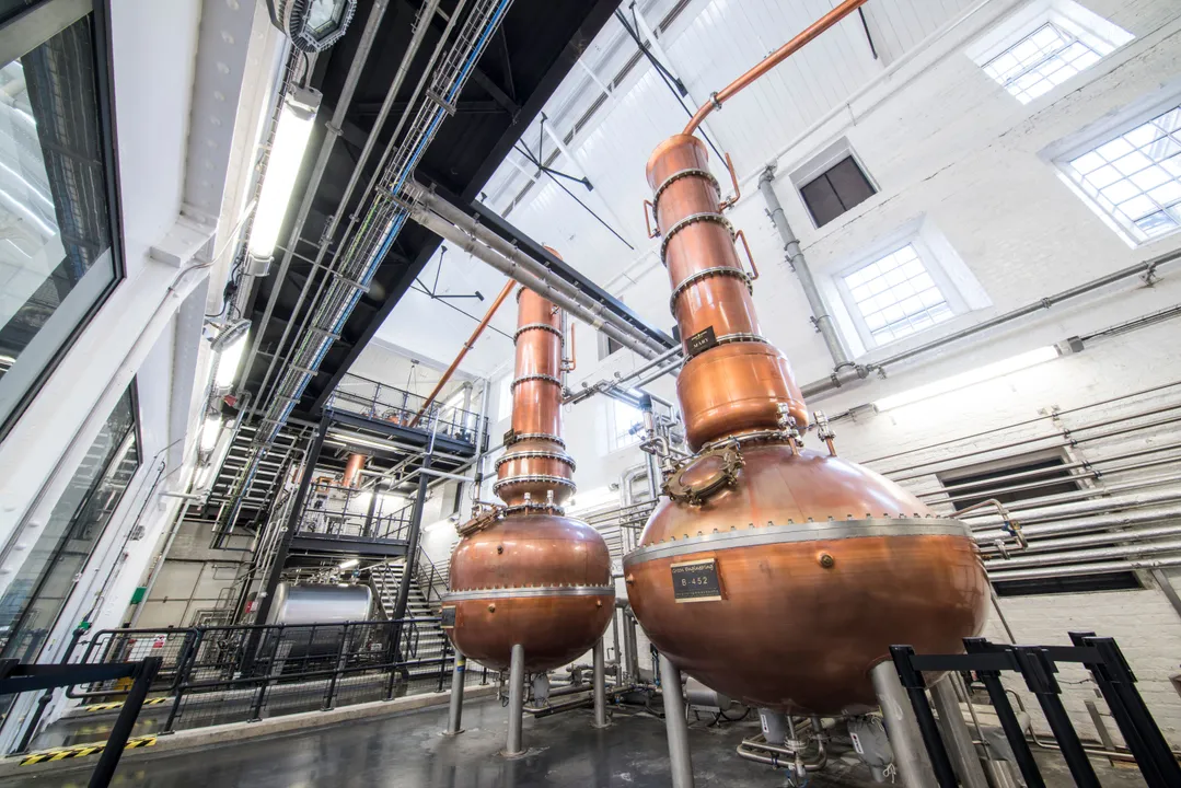 BOMBAY SAPPHIRE® DISTILLERY CELEBRATES DECADE AT HISTORIC LAVERSTOKE MILL